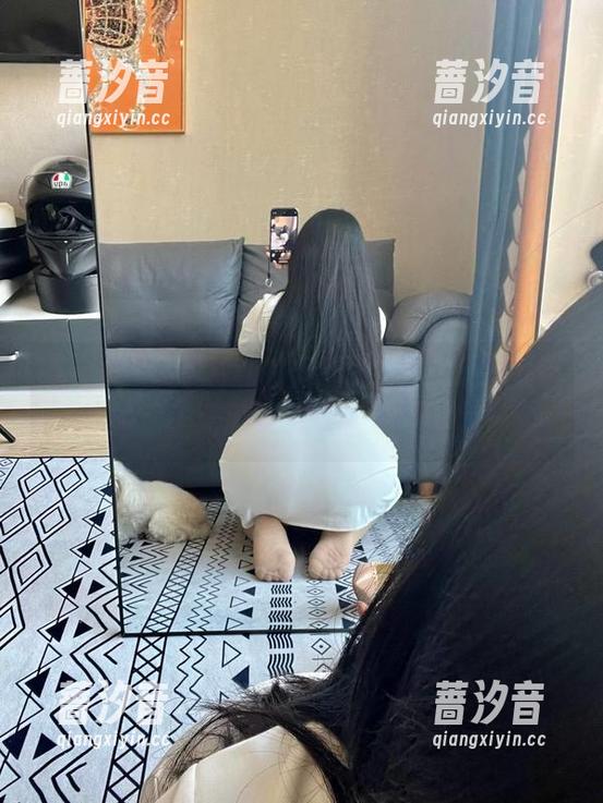 微密圈 - 120斤的小王同学，美脚的真实记录！无圣光原图，完全没PS的味道。