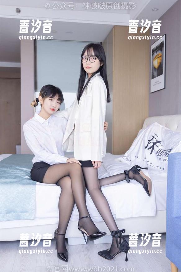 BoBoSocks袜啵啵 - 意外组合？甜甜圈携厚肉丝重磅推出最新图册！