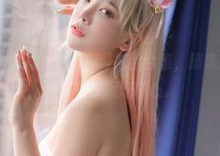 私房时光里的Dami(퀸다미)灰丝合集，捎来点暧昧，只要你有一颗好奇心。