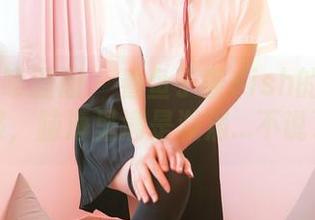 Feilin嗲囡囡 – 看鱼子酱Fish的全套体操服，脑海里满是漩涡…不说了。