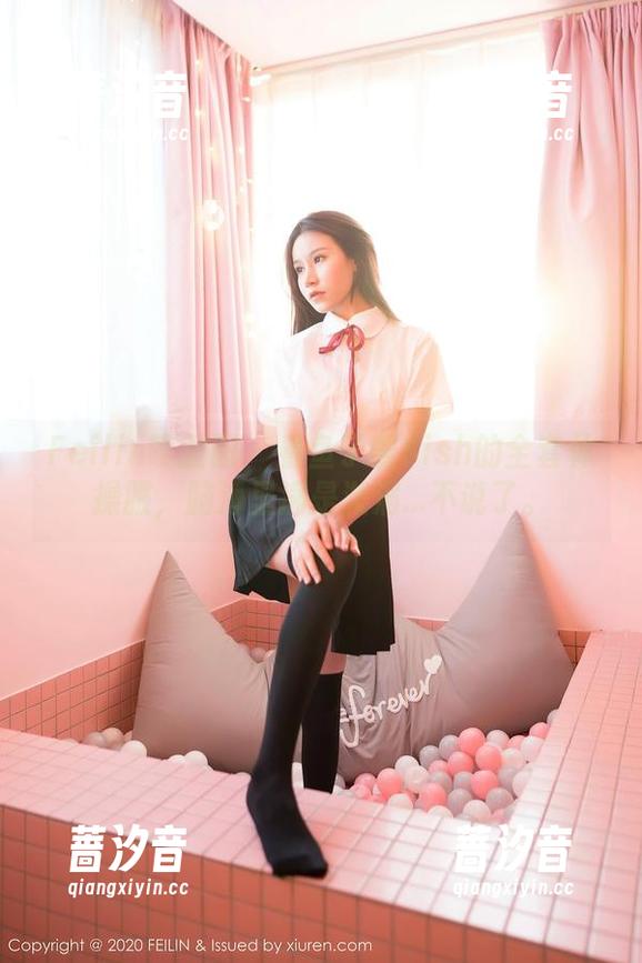 Feilin嗲囡囡 - 看鱼子酱Fish的全套体操服，脑海里满是漩涡...不说了。