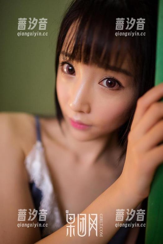 GIRLT果团网 - 人家周于希的睡衣照，全套图片看得我忍不住想点评。