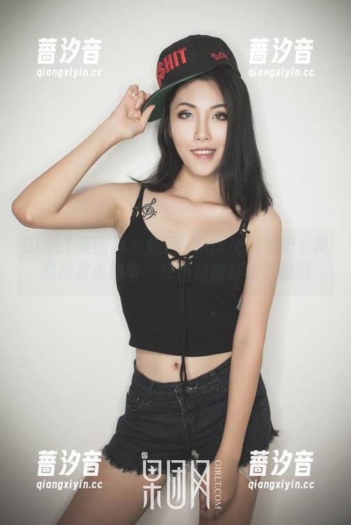 GIRLT果团网 - 妲己_Toxic私拍护士风的所有小细节，原图总能打动潜意识