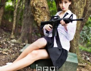 GIRLT果团网 – 松果儿的黑丝作品，好像证明了黑色也能闪闪发光！是我戴错眼镜了吗？