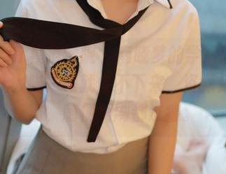 MFStar模范学院 – 南晓梦的学姐风格，图片让人瞄一眼就停不下来，资源足够丰富，随便刷刷都过瘾。