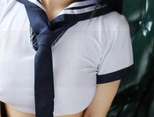 MyGirl美媛馆 – 唐琪儿的私房美图——牛仔裤紧得能把一颗心都包进去！
