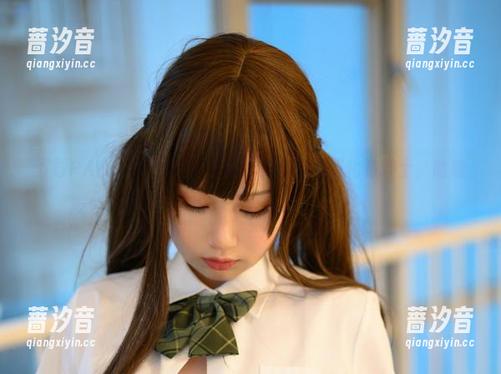 下载PAKI草莓酱的兔女郎图集，想不想化身绅士，哈哈！