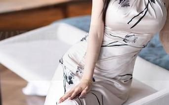 XIAOYU语画界 – 网盘中偶尔闪现的林乐一裤里丝，真想偷偷保存！