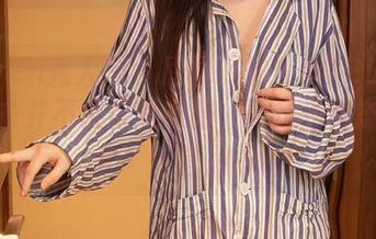 Xiuren秀人网 – 原图下的外科TEL：也许内衣并不仅仅是衣服，更是一种态度的宣言。