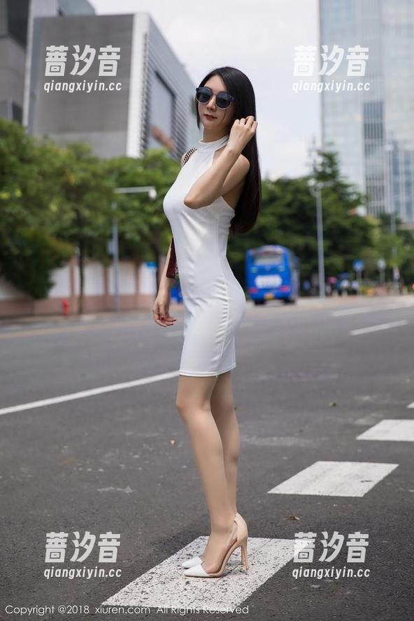 Xiuren秀人网 - 一本小沫琳的私拍“妹妹”图集，讲述了那个“我又来啦”的日常！