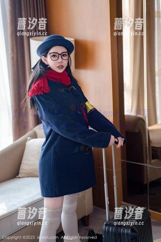 Xiuren秀人网 - 李雪婷Anna：学姐写真，在线打卡，低调却不失风骚！
