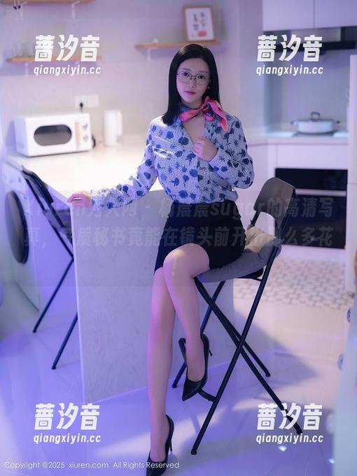 Xiuren秀人网 - 杨晨晨sugar的高清写真，气质秘书竟能在镜头前开出那么多花！