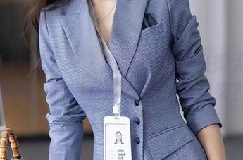 Xiuren秀人网 – 清晰可见的米妮大萌萌裸足：难道是刚从仙女国回来？