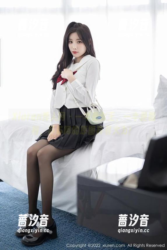 Xiuren秀人网-苏苏阿 Xiuren秀人网 - 一半是女王,一半是福利,苏苏阿的原图真有火力!