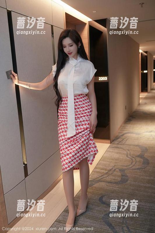 Xiuren秀人网-陆萱萱 Xiuren秀人网 - 红唇与美丽的碰撞,陆萱萱合集,下载前请备好心脏哦