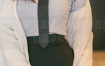 YouMi尤蜜荟 – 思淇Sukiiii的校服，无圣光，但我却欲罢不能。