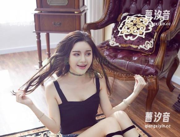 YouWu尤物馆 - 陆萱萱Cecilia，抓住圣诞的精髓，看看这些精选。