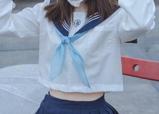 写真精选合集里，fushii_海堂的高岭爱花似乎住着另一种清幽，难道我想多了？