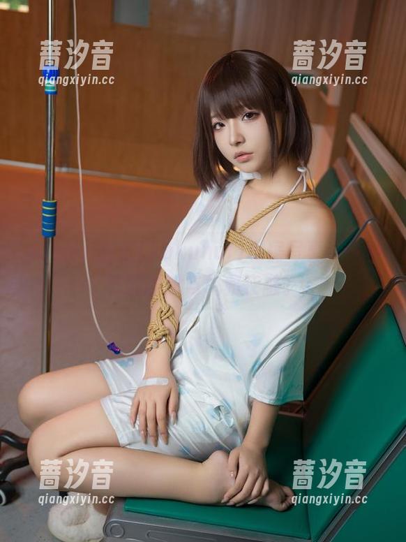 yuuhui玉汇(kokuhui)私房写真：一种茶的尴尬与优雅交融。