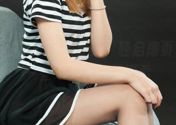 丽柜 – 团子的网袜全集，轻启扉页，暗藏一些不为人知的温柔
