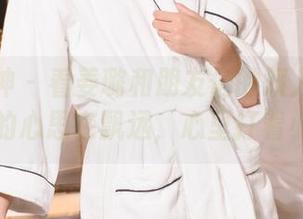 克拉女神 – 看姜璐和朋友们的双人写真合集，我的心思在飘远，心里打着小算盘！