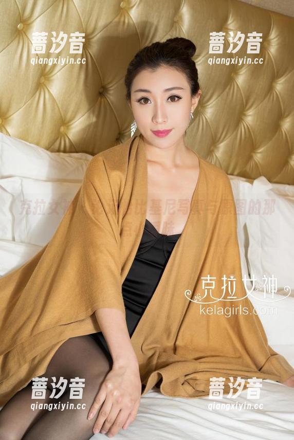 克拉女神 - 论汤怡比基尼写真与原图的那点小暧昧