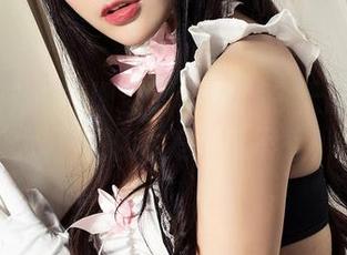 克拉女神 – 珊珊空姐写真：今天的风比较大，但她的美图风不止！
