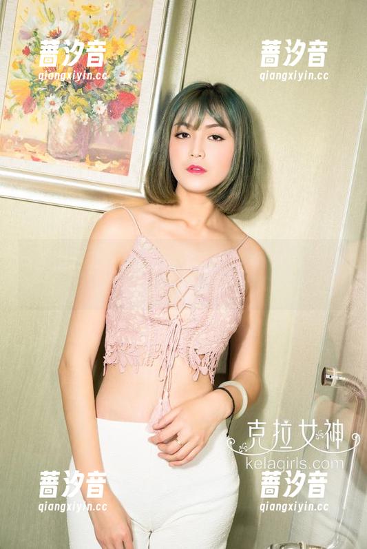 克拉女神 - 完全无法抵抗，菲菲学姐这组图片里的每个角度都让我想多待一会儿...