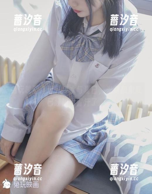 兔玩映画精选死库水与夏日，光是想象就已经热得冒汗了。