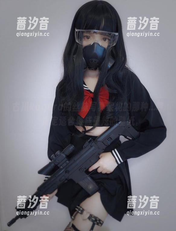 古川kagura的丝袜写真架构的那种...哼，肯定适合做成最炫的壁纸。
