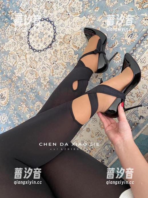 微密圈 - 宸大小姐最新的视频套图合集，分享无价的“瞥见”！
