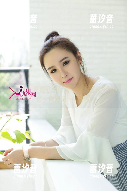 尤果网 - 夏倪可ella与粉色：图片中的回忆，像泡沫一样绚丽