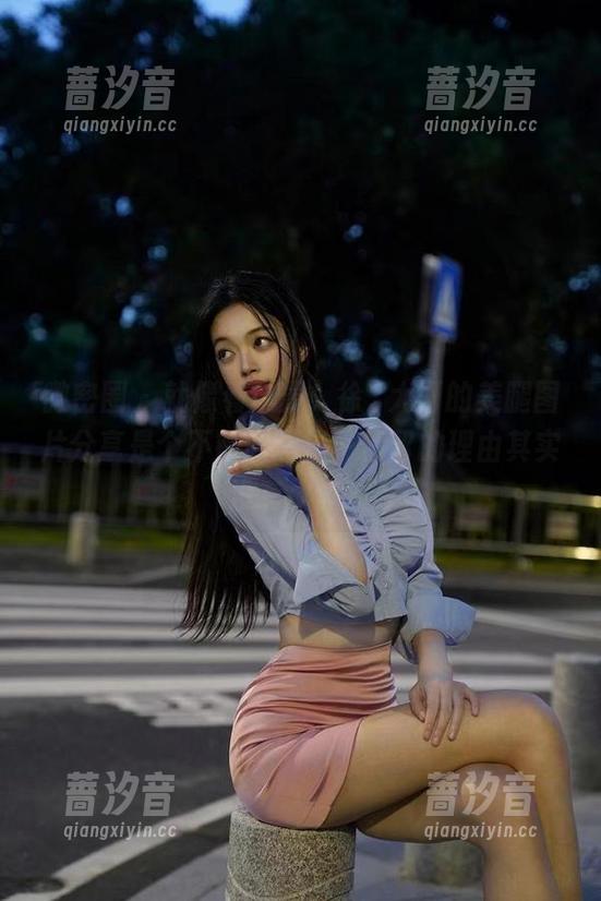 微密圈 - 就像看风景，徐珺大哥的美腿图片分享是个不错的选择，停留的理由其实没有太多。