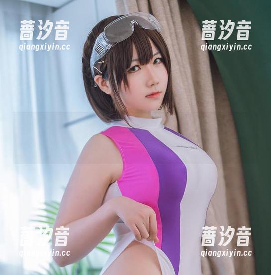 是本末末，白衬衫，还有个全套写真，细节悄悄流露