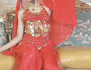 柳丸的美足写真：这视觉效果，实在是……我可以精致得丢掉所有其他的偶像吗？