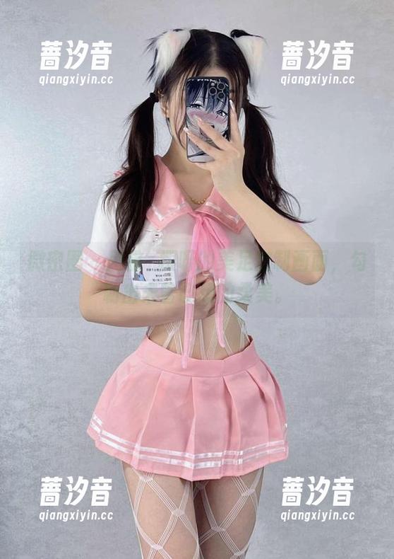 微密圈 - 用桃沢樱呀的美足定制画面，勾勒出未曾设想的柔美。