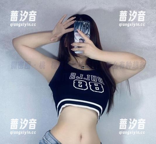 微密圈 - 桃沢樱呀的网袜美图，怎么有种想多看几遍的冲动？