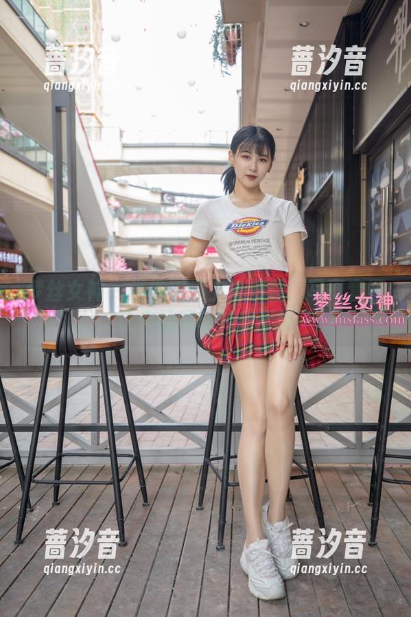 梦丝女神 - 当诗琪遇上帆布鞋：写真套图让你的眼球转个不停