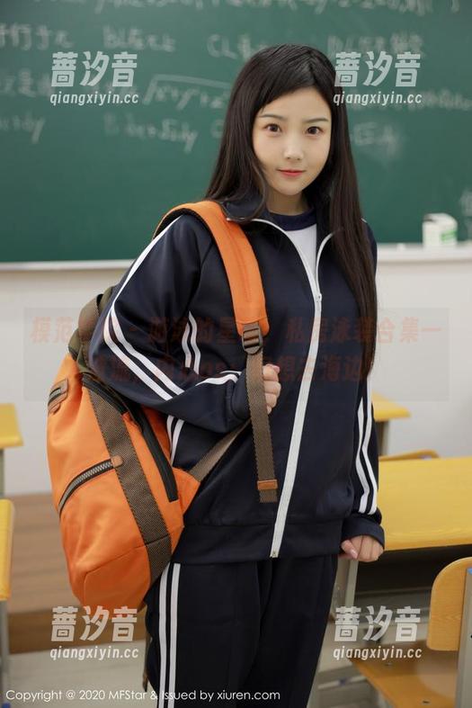 模范学院 - 游泳的星萌，私房泳装合集一波流，内心os：好想去海边！