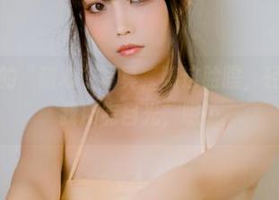 汪知子的“甜心”写真，瞧这脸膛，轻松打败我所有目光，嗯…