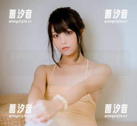 汪知子的“甜心”写真，瞧这脸膛，轻松打败我所有目光，嗯…