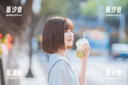 河豚抚子居家比基尼合集：是比基尼好看，还是家里的沙发更抢镜？