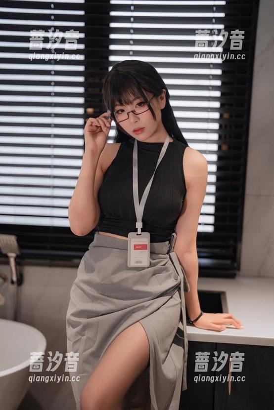 乱发横行，在线收集“海克斯科技小蛋糕”的御姐资源，结果整个人被惊艳到了！