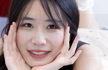 物恋传媒 – 嘉木的‘白色’图集，有种不经意间的优雅，稍有距离感，却又想靠近。