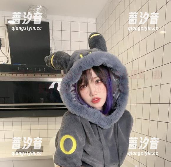 美图暴击！狐洛洛子的鲨鱼妹女仆服务，我要的不是清洁，还有清凉！