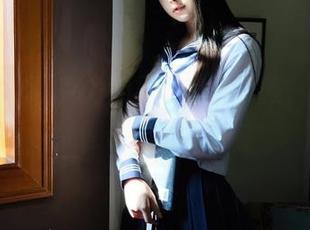白莉爱吃巧克力的霞沢美游之旅，高清壁纸直击你的审美。