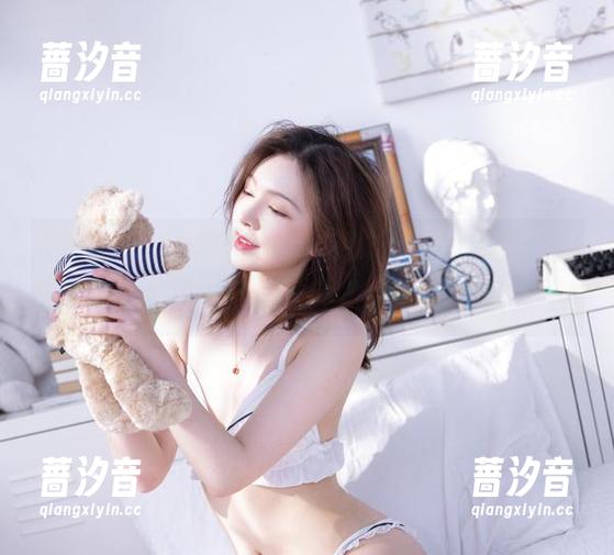 不得不说，白露Bululu在线“美图”里的“清纯”实在太吸睛了，好像流连忘返！