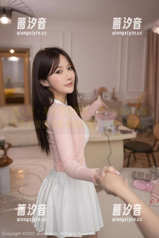 秀人网 - 写真里的学妹，周jojobaby亲自教你如何在图书馆制造小尴尬…咳咳。