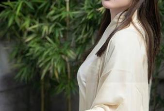秀人网 – 这全套写真，程程程和海南岛的化学反应真让人感叹
