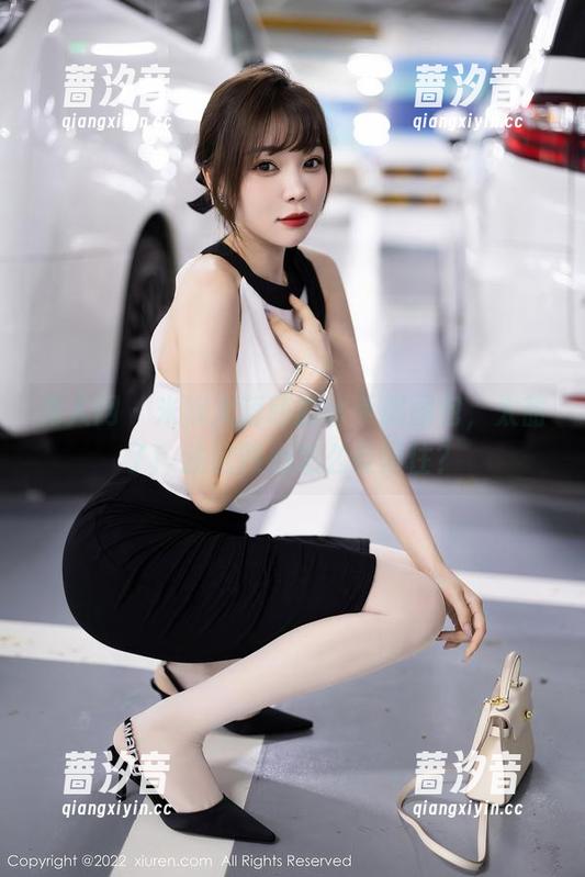 秀人网 - 米妮大萌萌的水手服图包，太甜了！我这颗心怎么受得住？